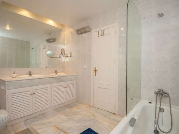 Apartment for sale in Marbella