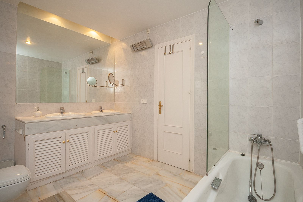 Apartment for sale in Marbella