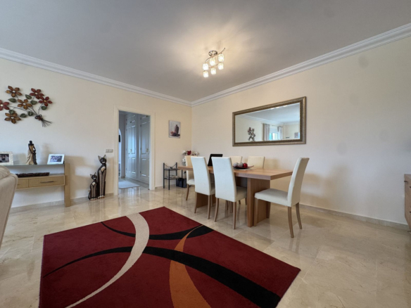 Apartment for sale in Mijas