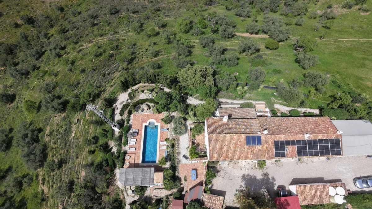 Finca for sale in Casabermeja