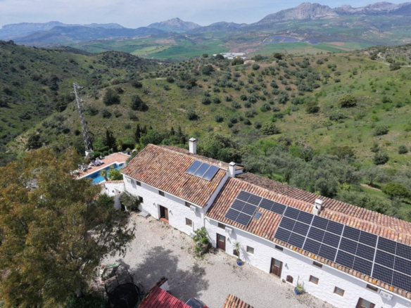 Finca for sale in Casabermeja