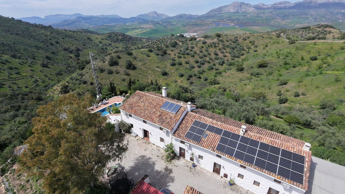 Finca for sale in Casabermeja
