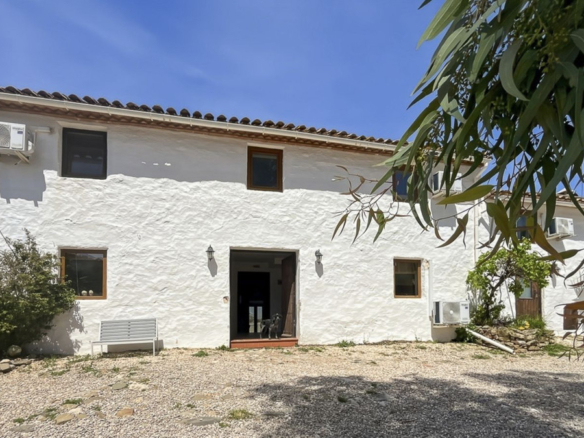 Finca for sale in Casabermeja