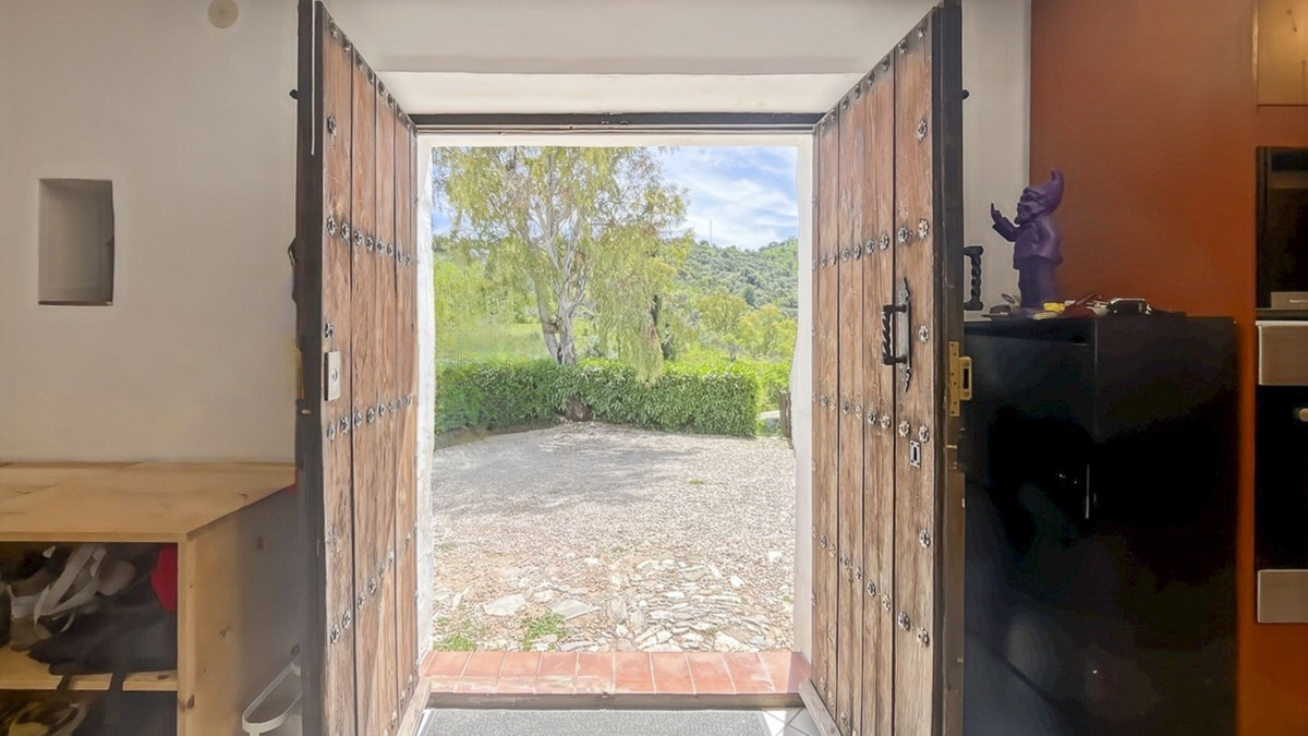 Finca for sale in Casabermeja