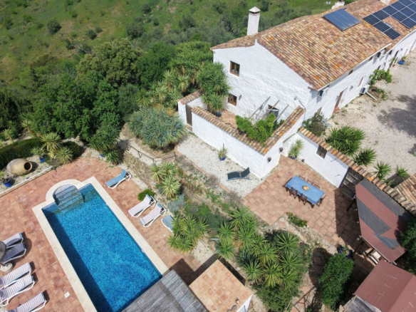 Finca for sale in Casabermeja