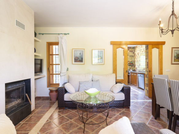 Finca for sale in Coín