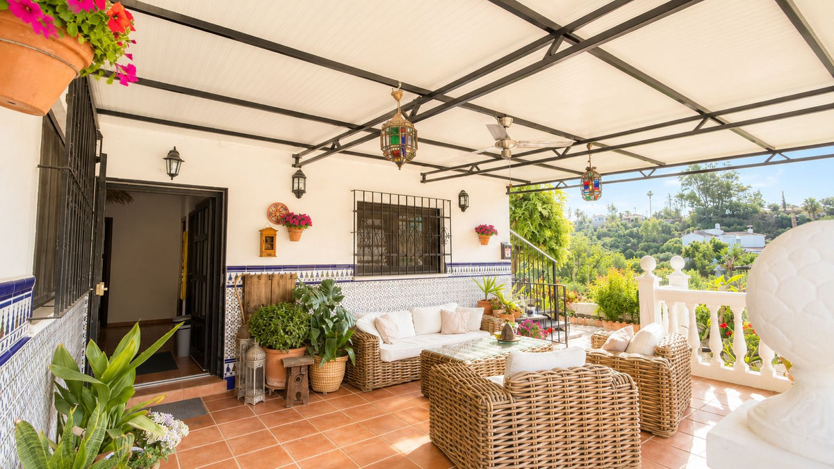 Finca for sale in Coín