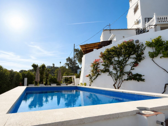 Finca for sale in Coín