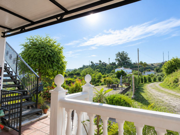 Finca for sale in Coín