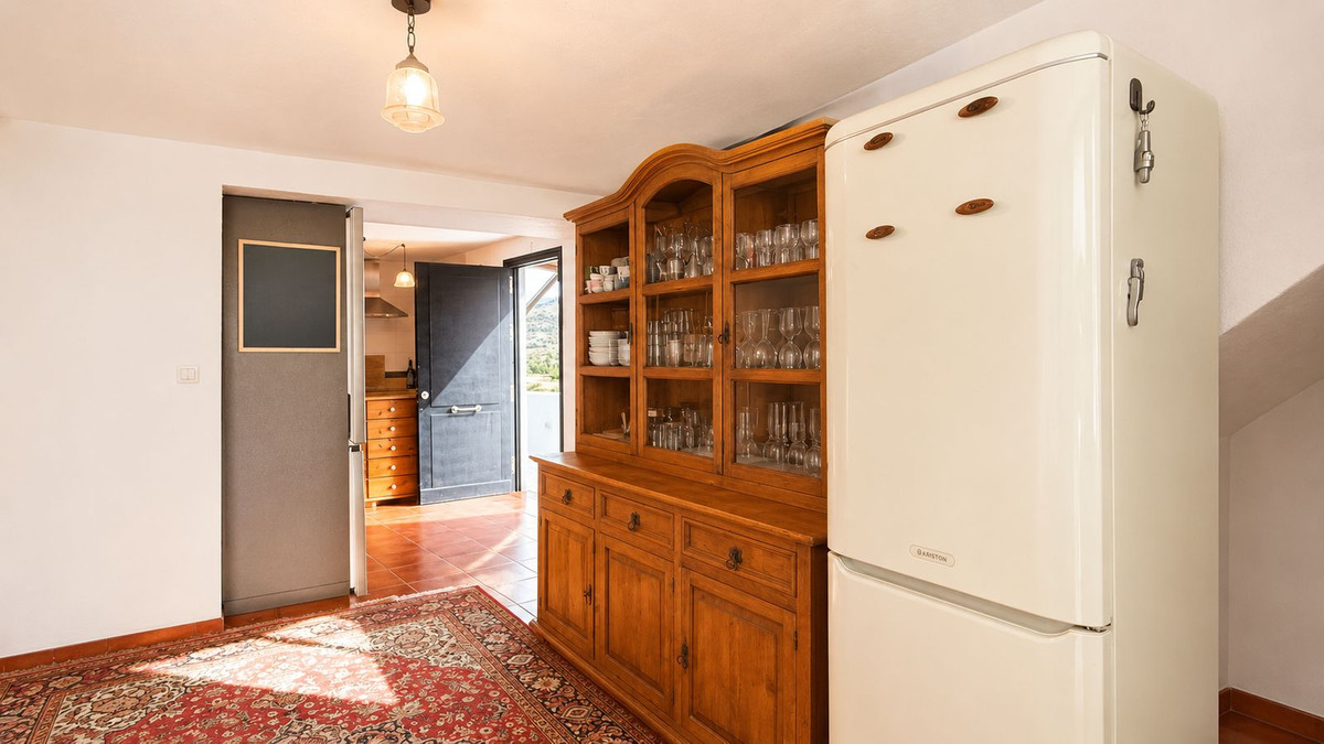 Finca for sale in Coín