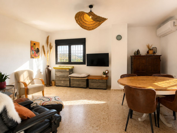 Finca for sale in Coín