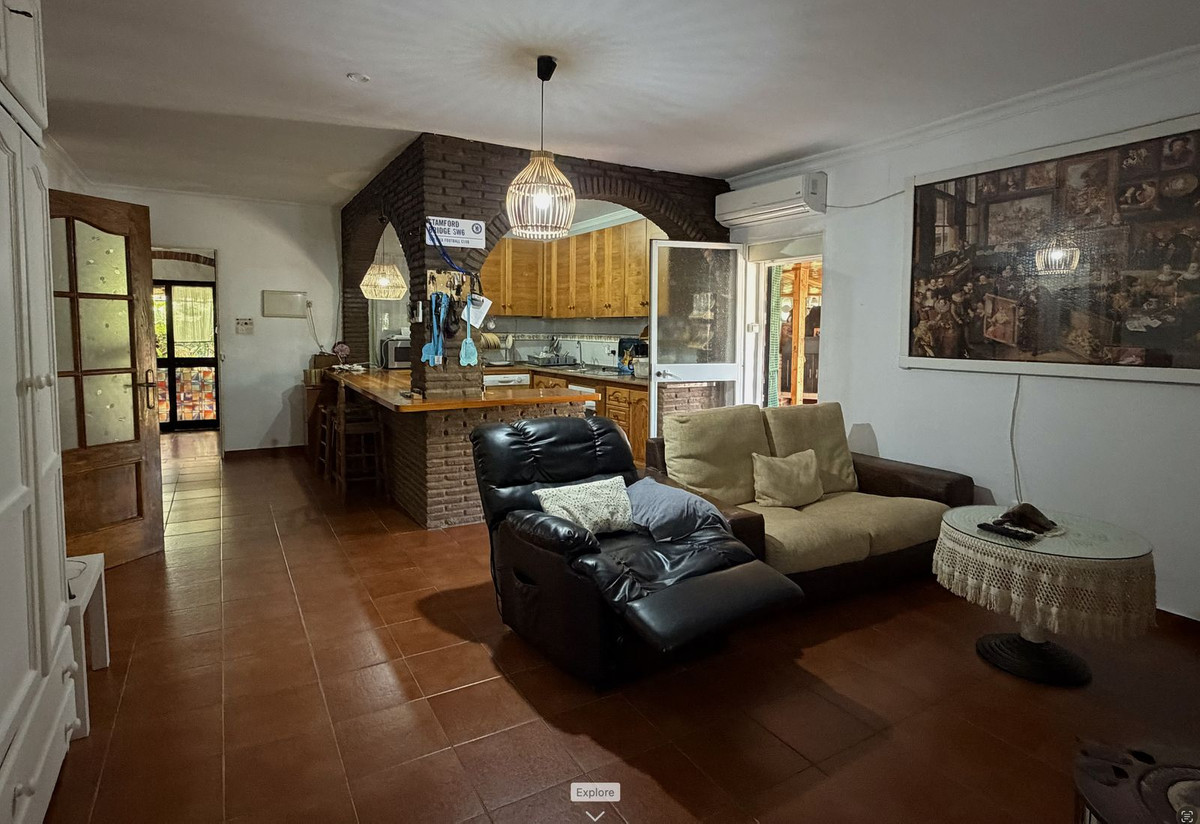 Finca for sale in Estepona