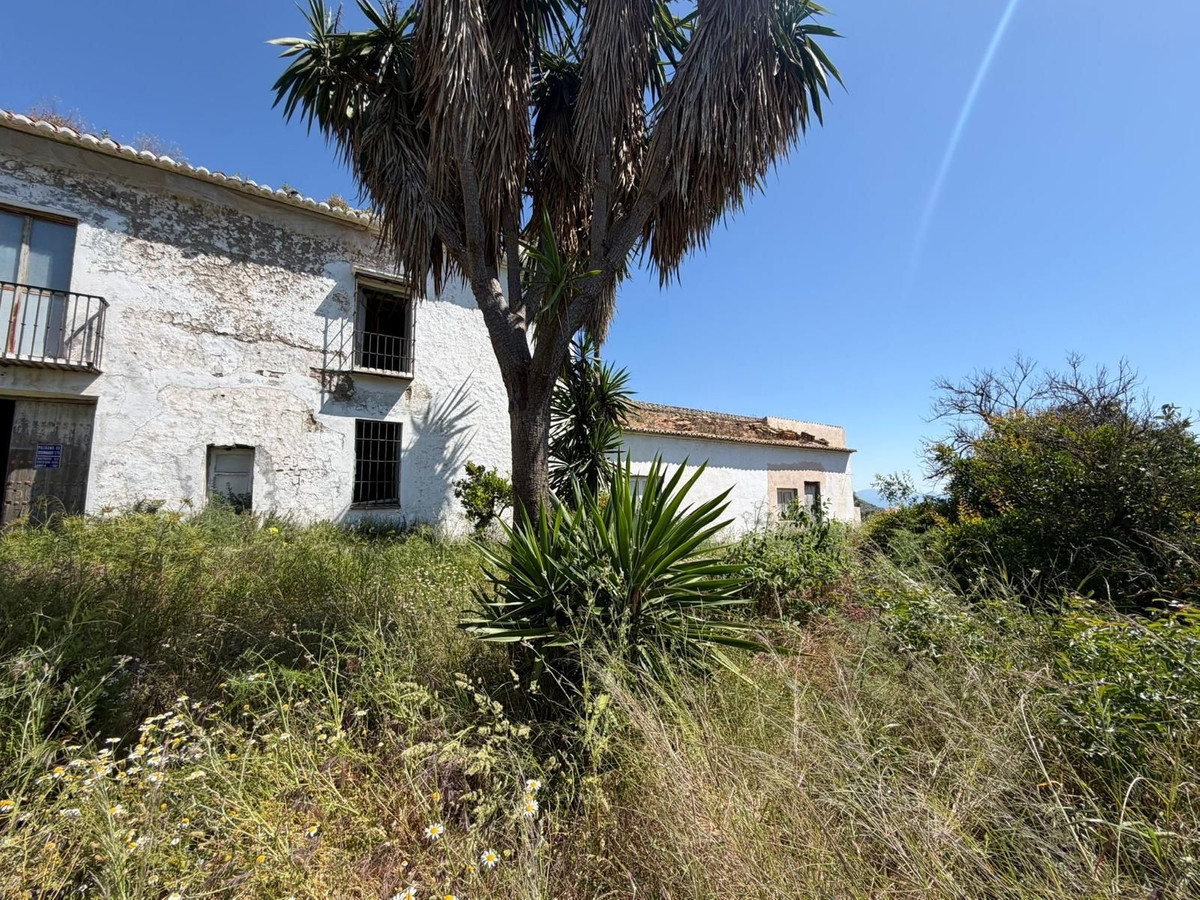 Finca for sale in Málaga