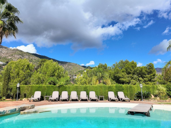 Finca for sale in Mijas