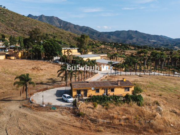 Finca for sale in Mijas