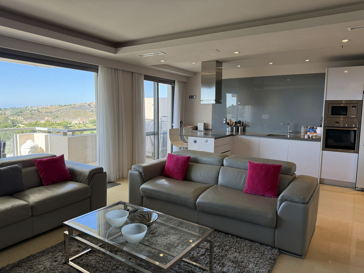 Penthouse for sale in Benahavís