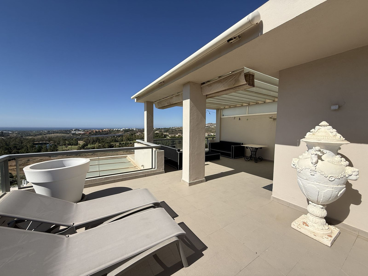Penthouse for sale in Benahavís