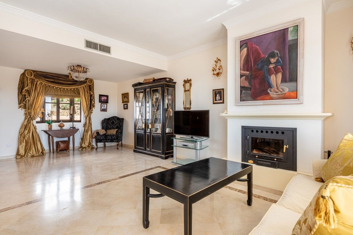 Penthouse for sale in Benahavís