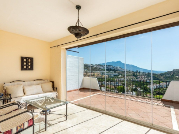 Penthouse for sale in Benahavís