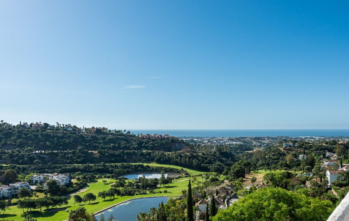 Penthouse for sale in Benahavís