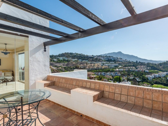 Penthouse for sale in Benahavís