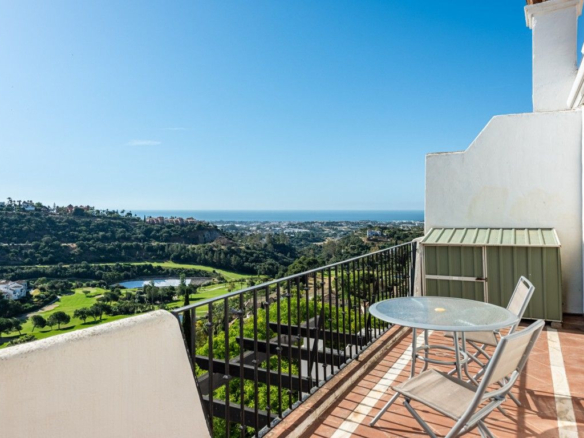 Penthouse for sale in Benahavís