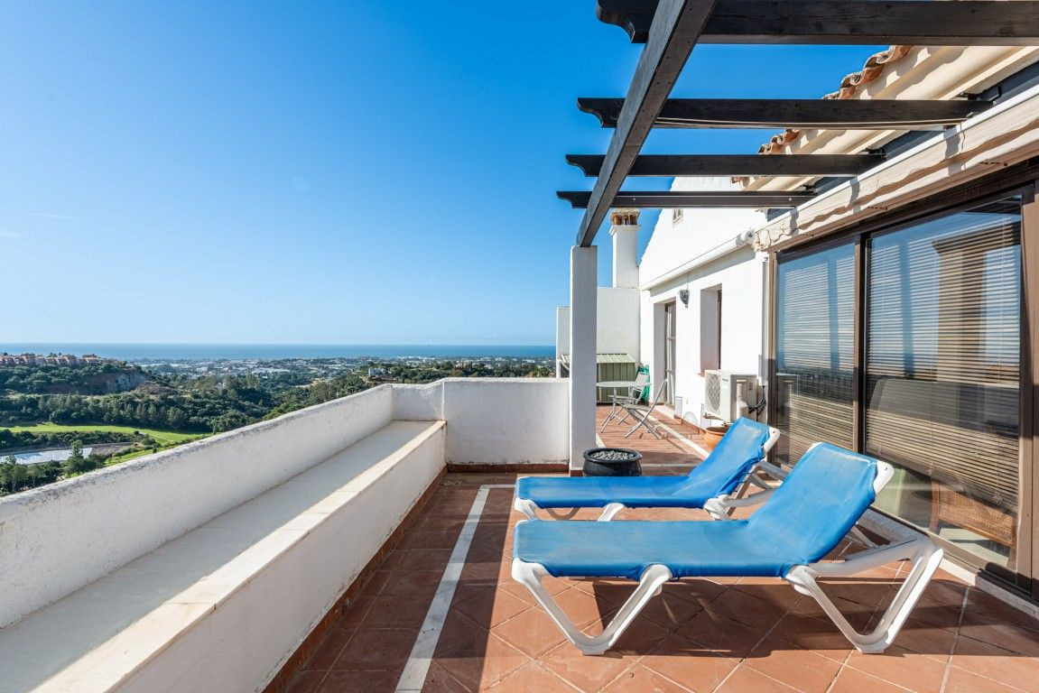 Penthouse for sale in Benahavís