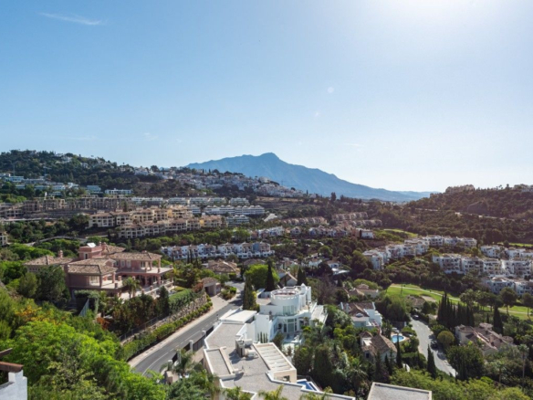 Penthouse for sale in Benahavís