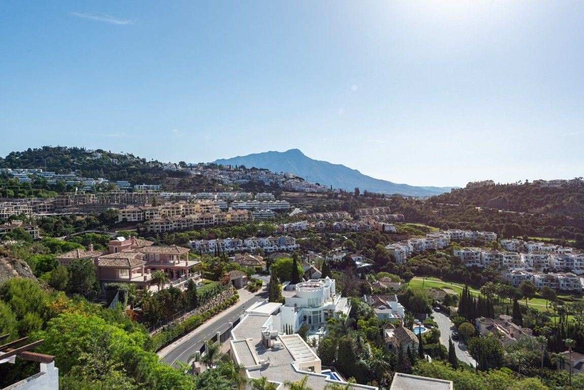 Penthouse for sale in Benahavís