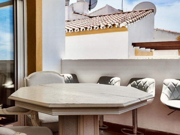 Penthouse for sale in Estepona
