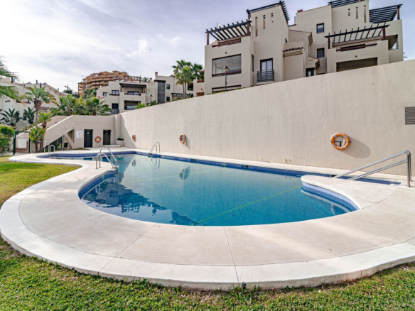 Penthouse for sale in Estepona