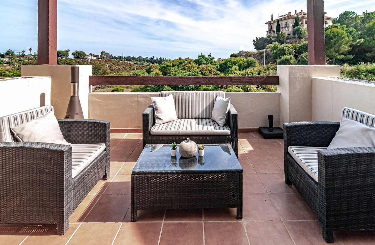 Penthouse for sale in Estepona