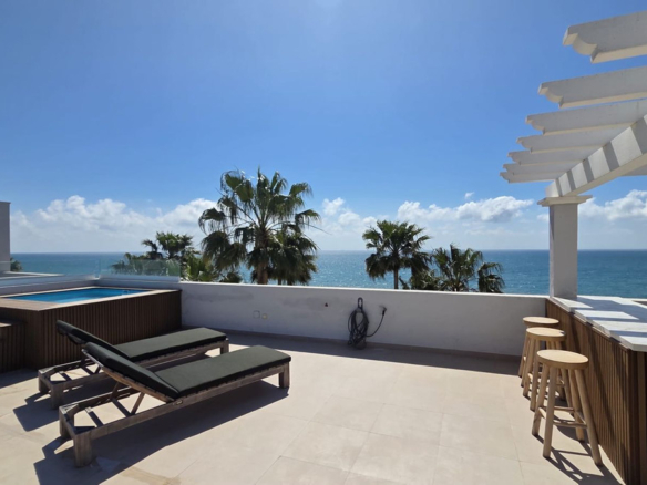 Penthouse for sale in Estepona