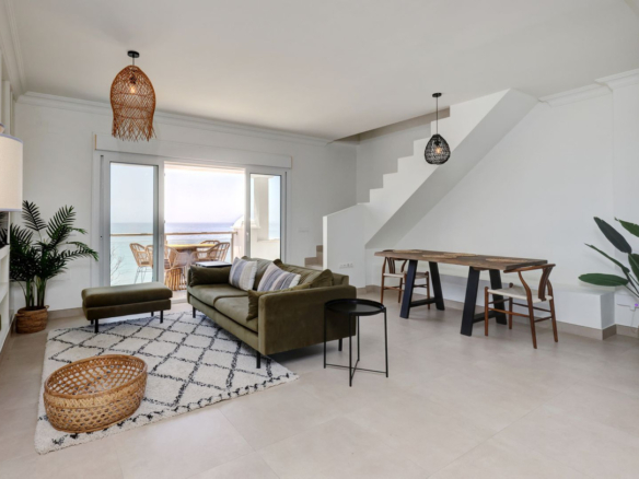 Penthouse for sale in Estepona