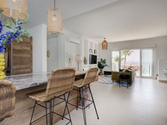 Penthouse for sale in Estepona