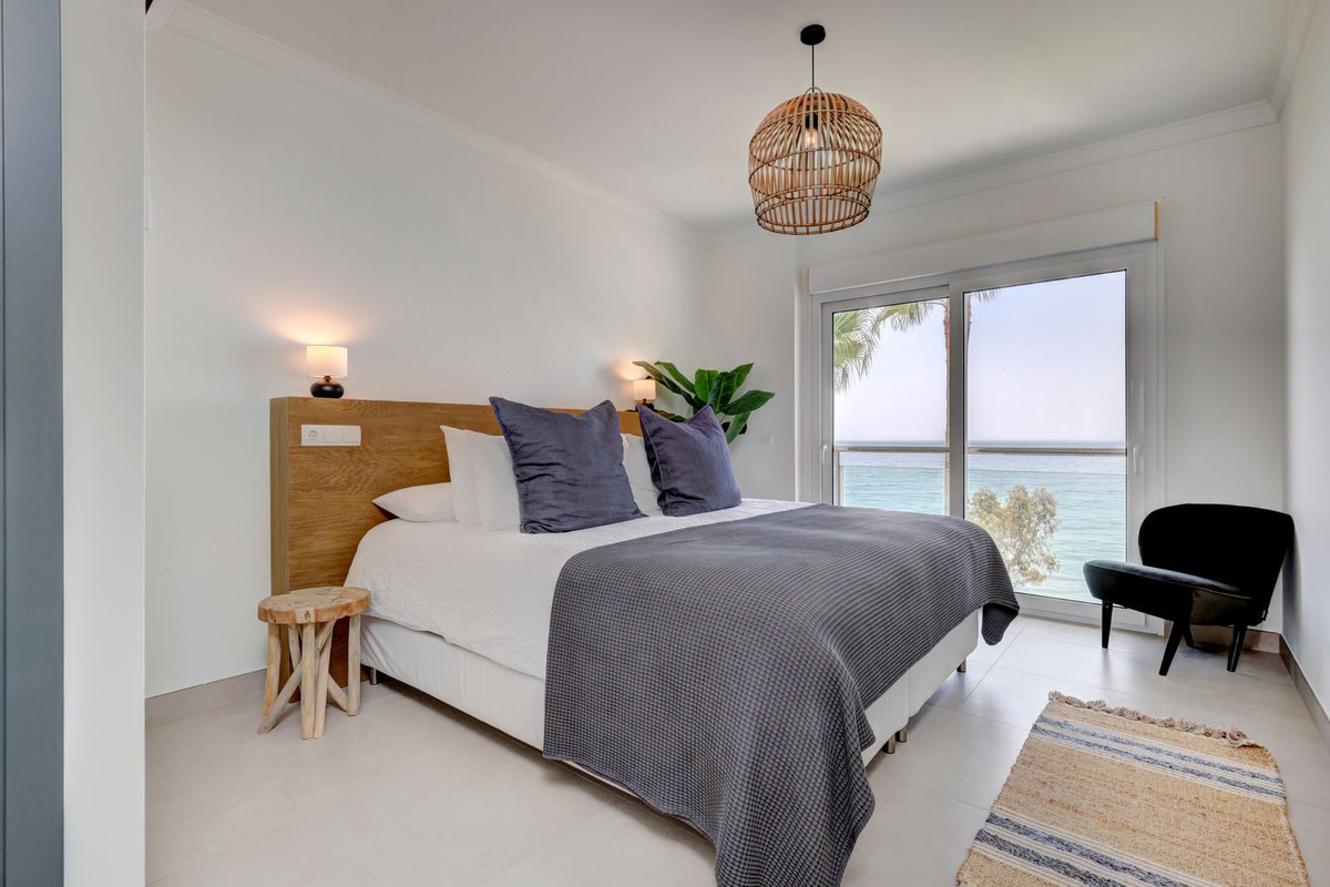 Penthouse for sale in Estepona