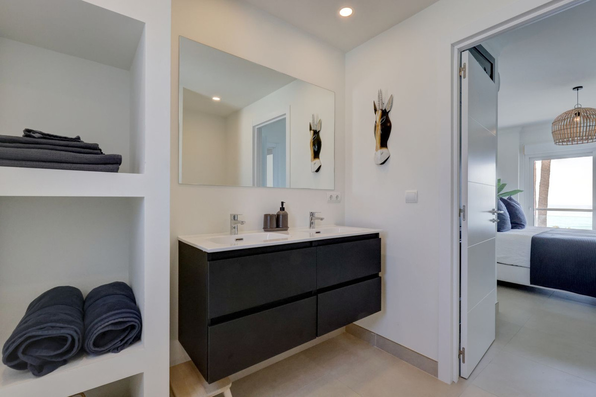 Penthouse for sale in Estepona