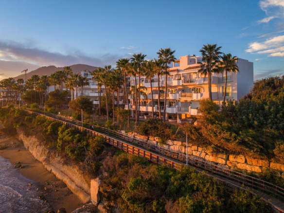 Penthouse for sale in Estepona