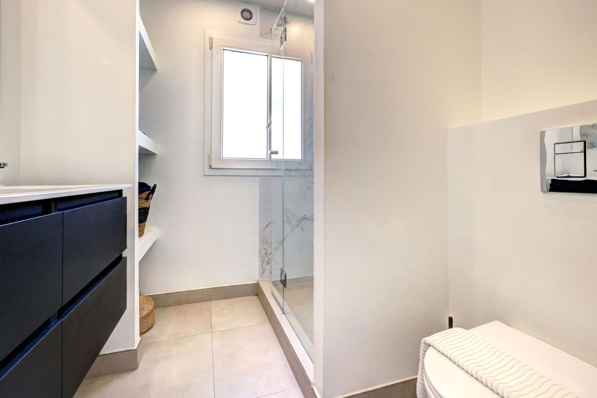 Penthouse for sale in Estepona
