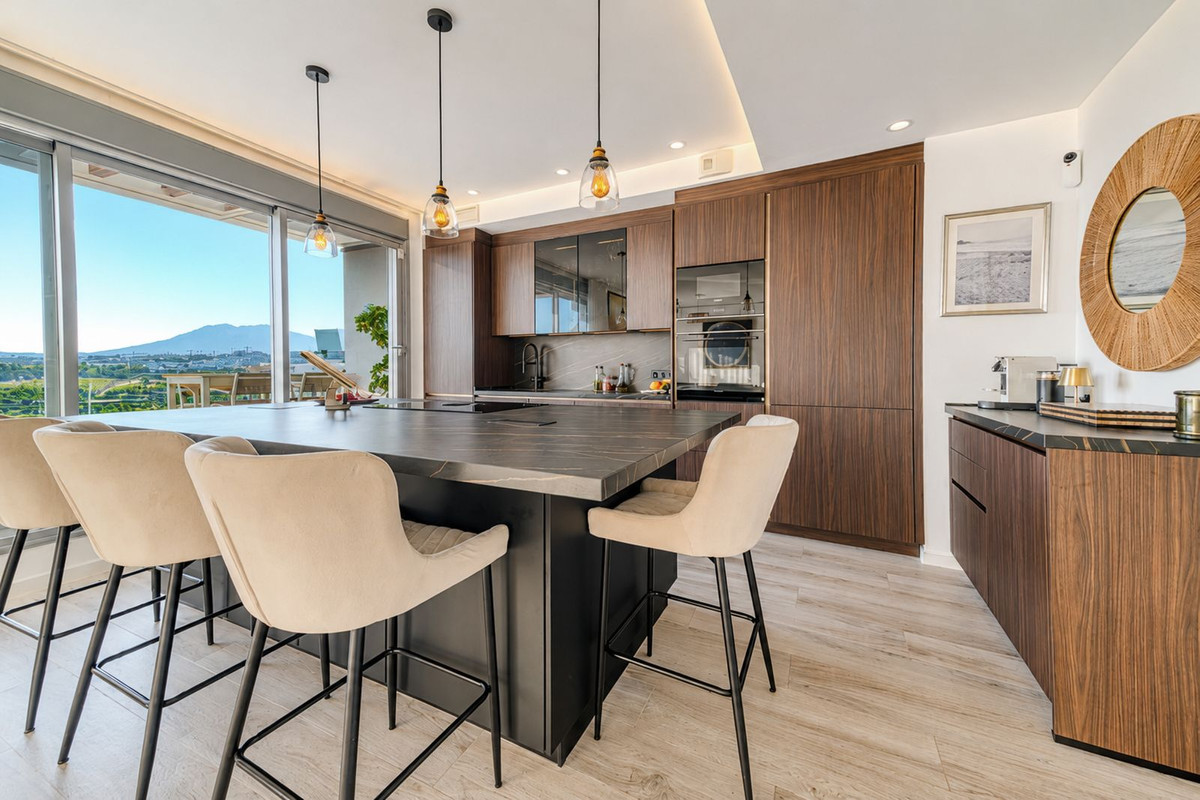 Penthouse for sale in Estepona