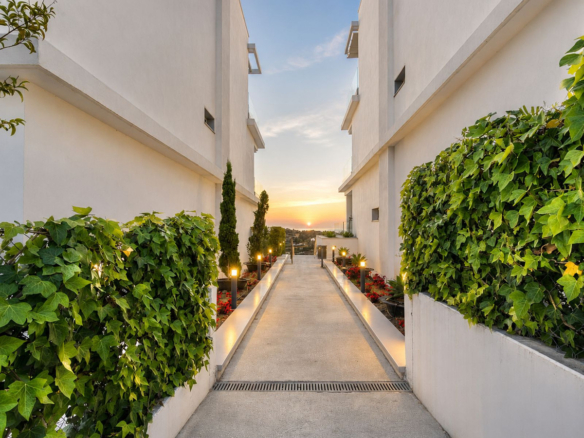 Penthouse for sale in Estepona