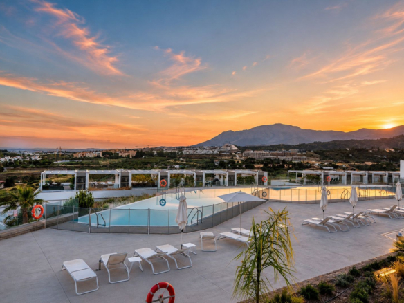 Penthouse for sale in Estepona
