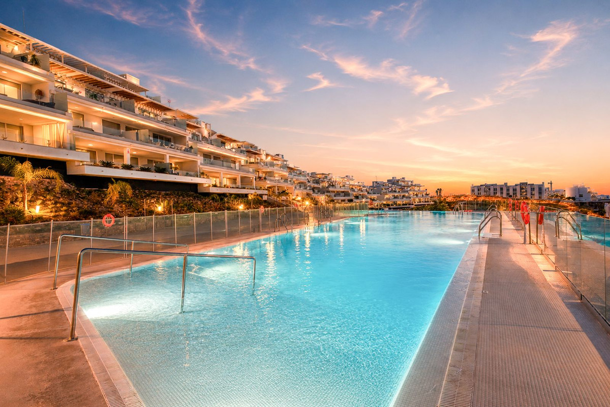 Penthouse for sale in Estepona