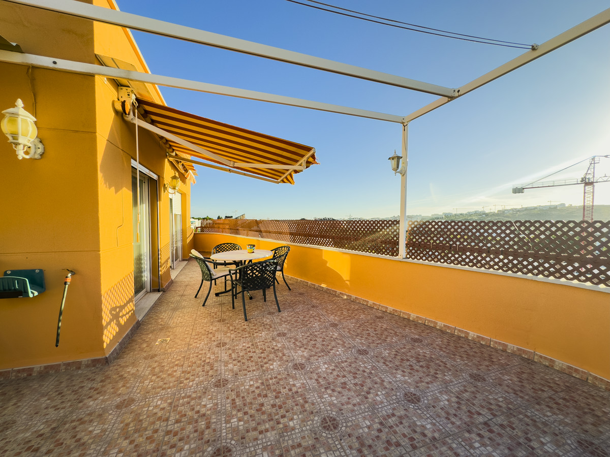 Penthouse for sale in Estepona