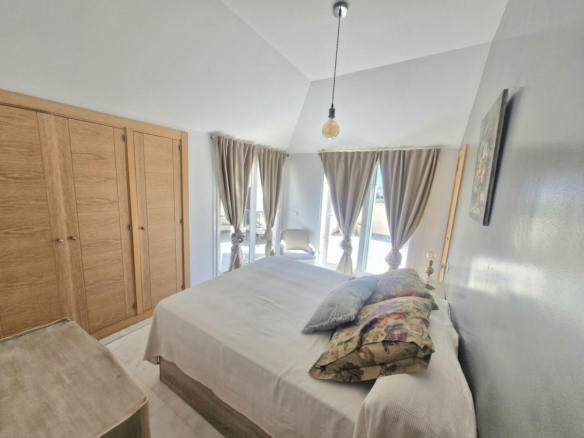 Penthouse for sale in Fuengirola