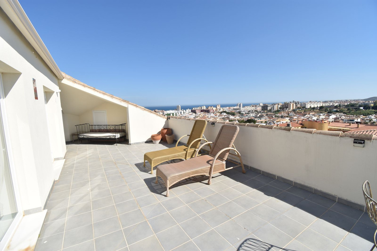 Penthouse-in-Fuengirola-Ref-R5392960 Penthouse for sale in Fuengirola