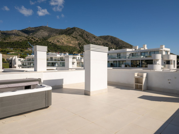 Penthouse for sale in Fuengirola