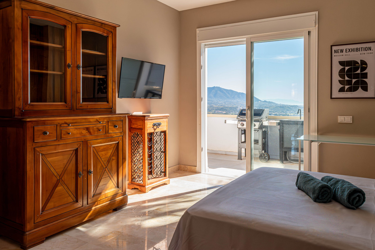 Penthouse for sale in Mijas