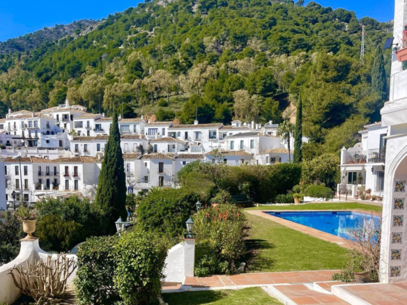 Penthouse for sale in Mijas