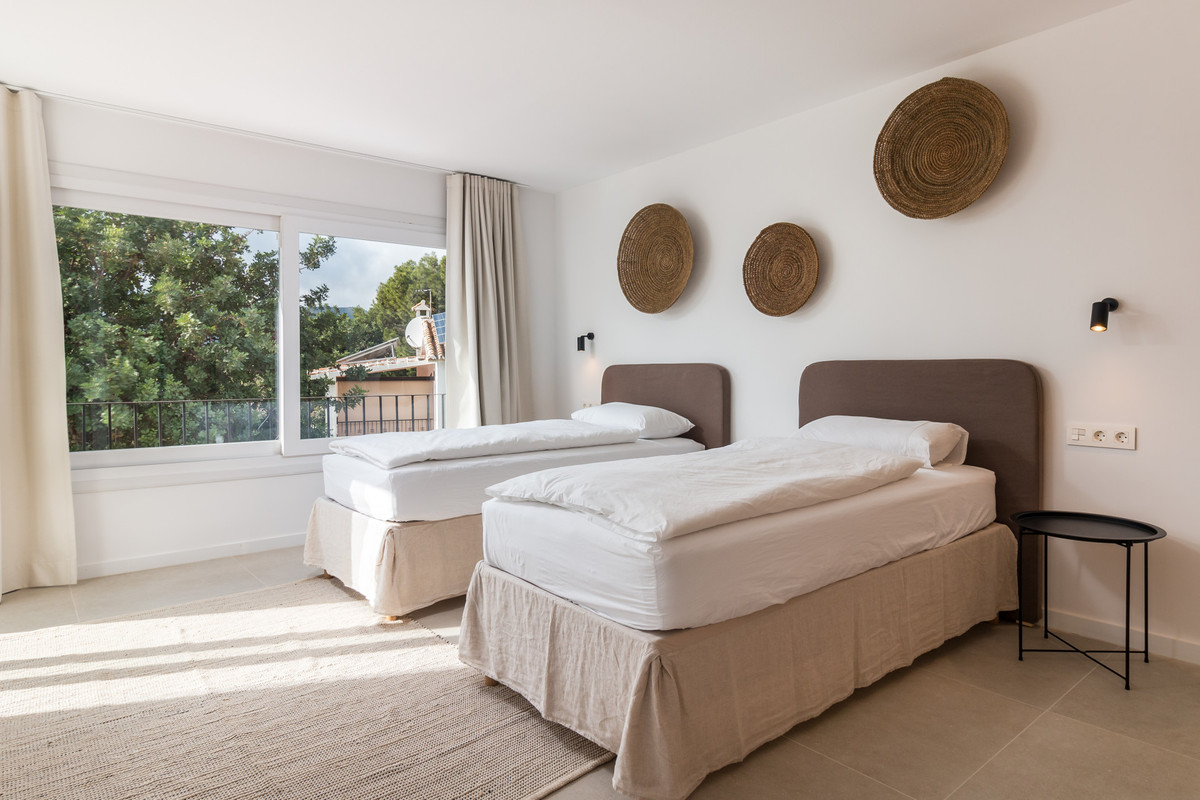 Semi-Detached House for sale in Istán
